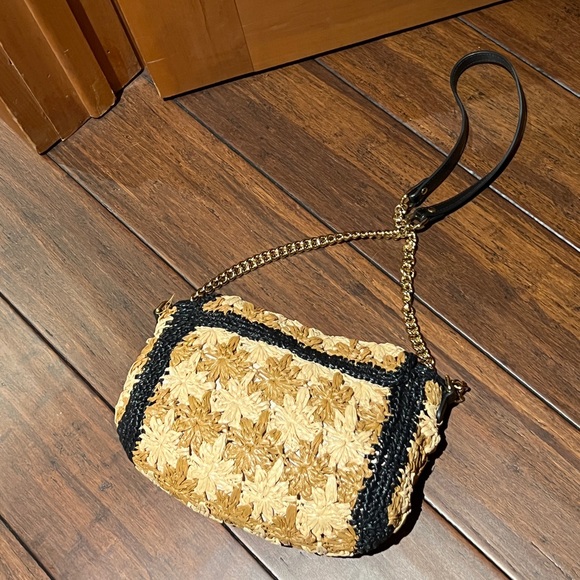 AUTHENTIC GUCCI RAFFIA CHAIN BAG - Picture 3 of 3